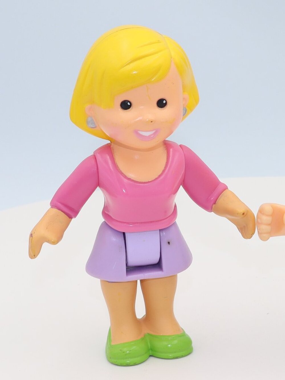 Vintage Fisher Price My First Dollhouse Mom Mother Female Figure - Picture 2 of 5